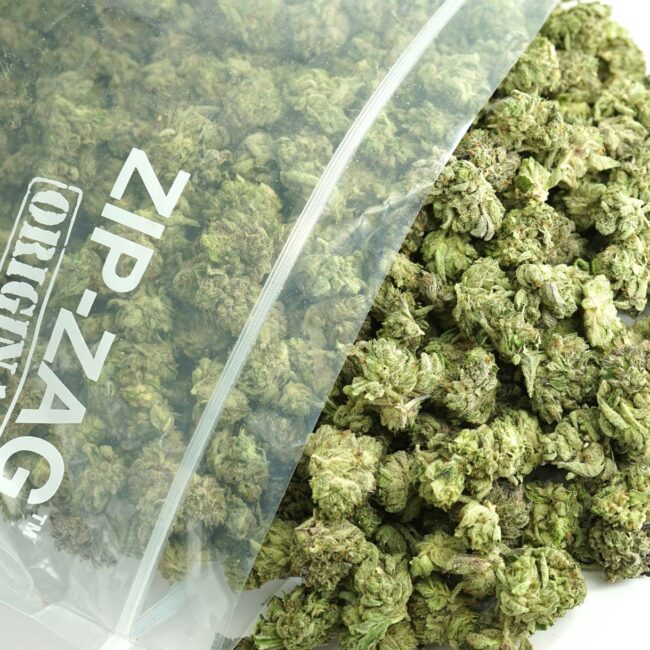 1/2p - ROCKSTAR (SMALLS) (BULK) - BALANCED HYBRID - (AAA)