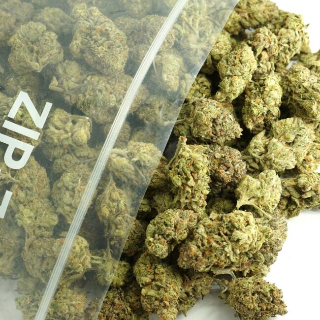 1/2p - TRAINWRECK (BULK) - SATIVA - (AAA)